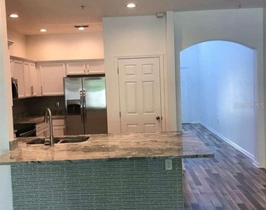 3032 Ashland Lane S - Photo Thumbnail 6