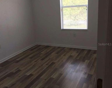 3032 Ashland Lane S - Photo Thumbnail 21