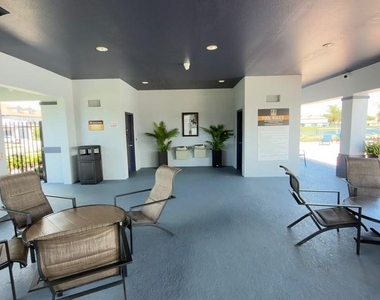 3032 Ashland Lane S - Photo Thumbnail 27