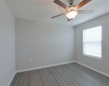 8641 Sw 43rd Terrace - Photo Thumbnail 19