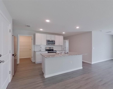 8641 Sw 43rd Terrace - Photo Thumbnail 5