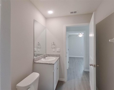8641 Sw 43rd Terrace - Photo Thumbnail 7
