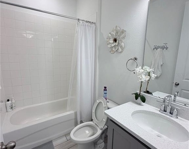 2166 Derwent - Photo Thumbnail 15