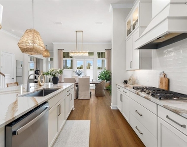 2509 Sw 120th Drive - Photo Thumbnail 9