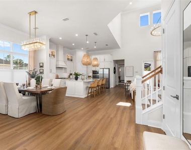 2509 Sw 120th Drive - Photo Thumbnail 7