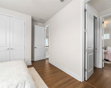 2509 Sw 120th Drive - Photo Thumbnail 32