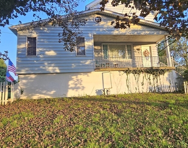 2309 Birney Avenue - Photo Thumbnail 1