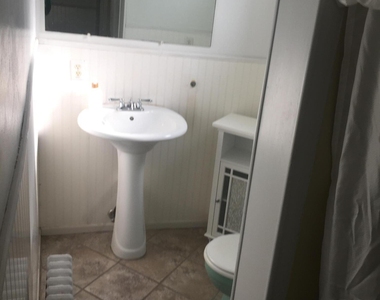 2309 Birney Avenue - Photo Thumbnail 7