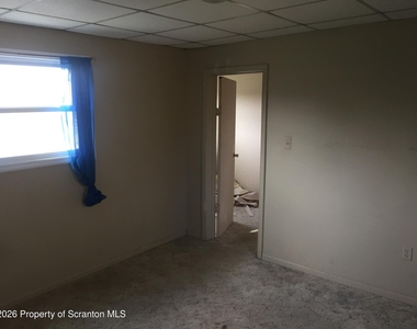 2309 Birney Avenue - Photo Thumbnail 6