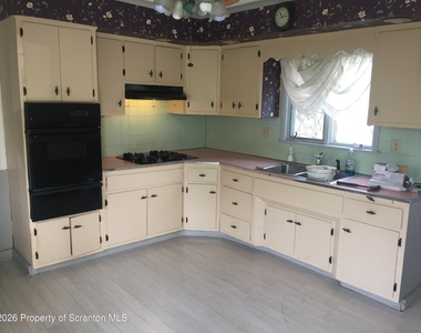 2309 Birney Avenue - Photo Thumbnail 3
