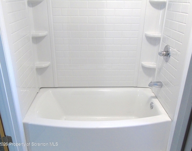 1346 Madison Avenue - Photo Thumbnail 20