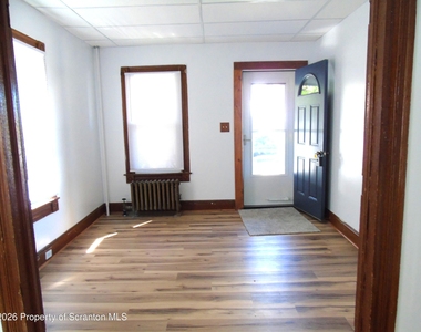 1346 Madison Avenue - Photo Thumbnail 2