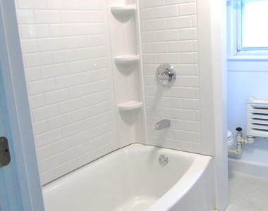 1346 Madison Avenue - Photo Thumbnail 19