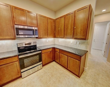 785 Aldenham Lane - Photo Thumbnail 10