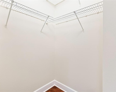 763 Cobblestone Way - Photo Thumbnail 12