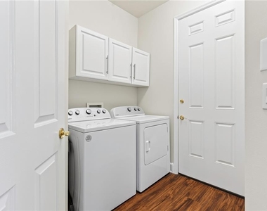 763 Cobblestone Way - Photo Thumbnail 29