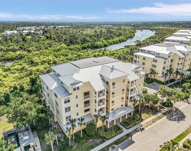 8541 Amberjack Circle - Photo Thumbnail 22
