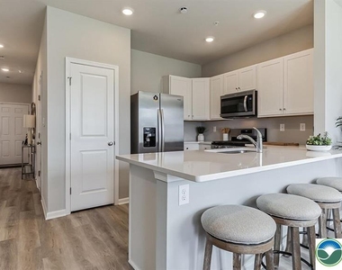 1272 Susan Circle - Photo Thumbnail 9