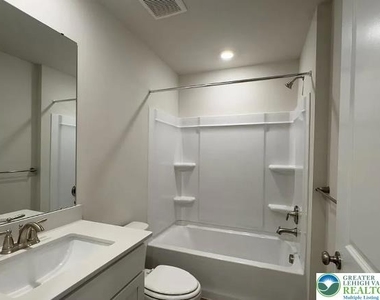 8342 Alexander Court - Photo Thumbnail 6