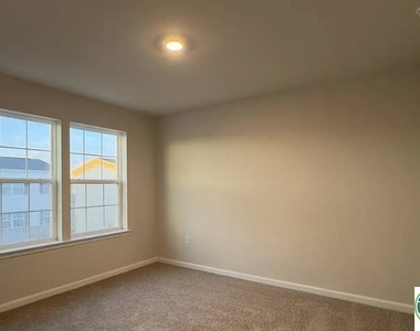 8342 Alexander Court - Photo Thumbnail 4