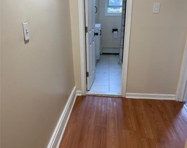 131 Grove Street - Photo Thumbnail 14