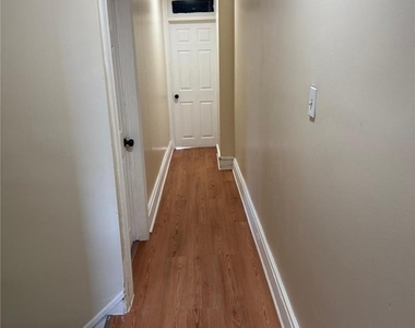 131 Grove Street - Photo Thumbnail 8