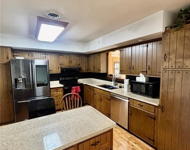 8740 Breiningsville - Photo Thumbnail 6