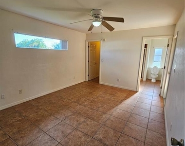4526 Santa Barbara Boulevard - Photo Thumbnail 10