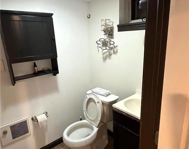 1735 Jefferson Avenue - Photo Thumbnail 13