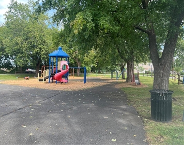 1735 Jefferson Avenue - Photo Thumbnail 14