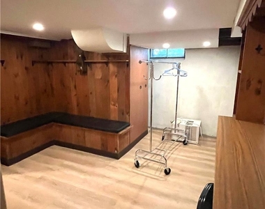 1735 Jefferson Avenue - Photo Thumbnail 12