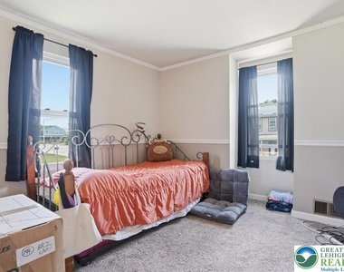 1839 6th Street - Photo Thumbnail 23