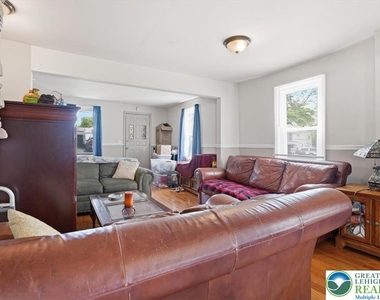 1839 6th Street - Photo Thumbnail 7