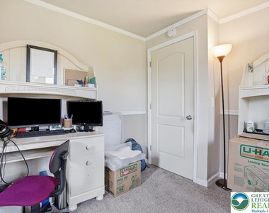 1839 6th Street - Photo Thumbnail 24