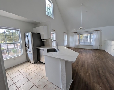 5691 Bidwell Parkway - Photo Thumbnail 12
