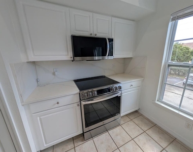 5691 Bidwell Parkway - Photo Thumbnail 10