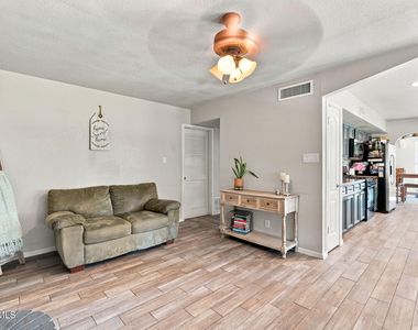 2437 Fletcher Place - Photo Thumbnail 22