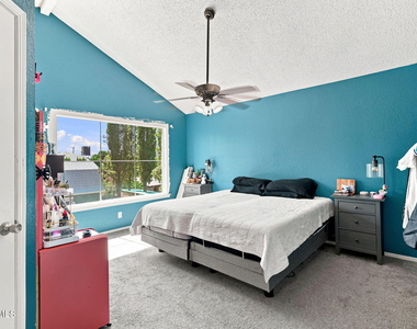 2437 Fletcher Place - Photo Thumbnail 30
