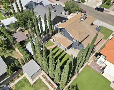 2437 Fletcher Place - Photo Thumbnail 8