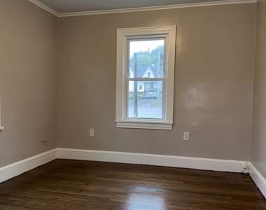101 Boswell Avenue - Photo Thumbnail 17