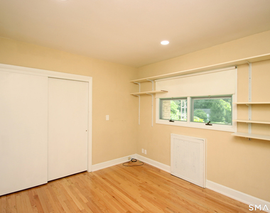 85 Center Street - Photo Thumbnail 12