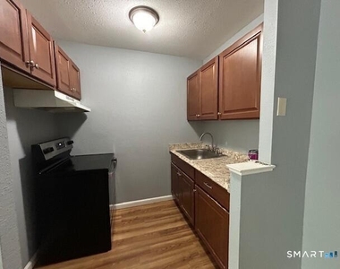 40-2 Prospect Avenue - Photo Thumbnail 17