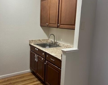 40-2 Prospect Avenue - Photo Thumbnail 10
