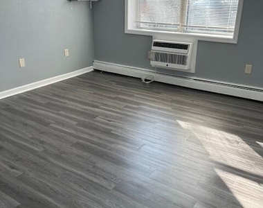 40-2 Prospect Avenue - Photo Thumbnail 14