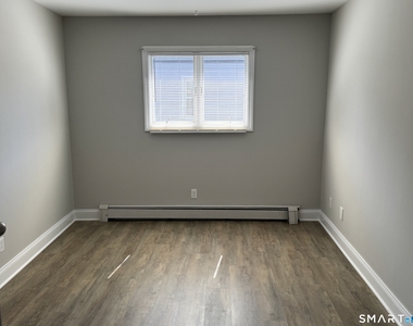 93 Cliff Street - Photo Thumbnail 5
