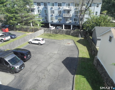 67 Fairfield Avenue - Photo Thumbnail 9