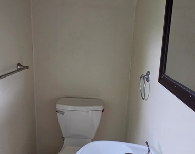 43 Ramsdell Street - Photo Thumbnail 7