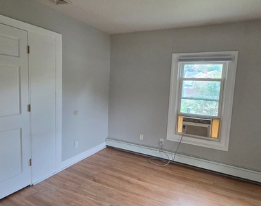 43 Ramsdell Street - Photo Thumbnail 5