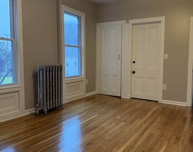 101 Boswell Avenue - Photo Thumbnail 9