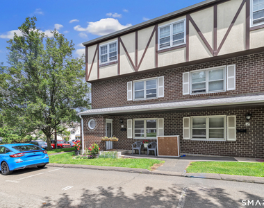 11 Savin Park - Photo Thumbnail 1